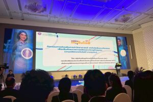 LINE_ALBUM_81268_251208_6