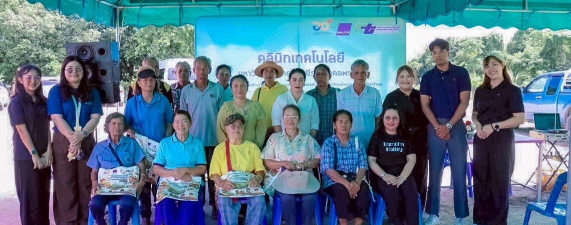ราชมงคลพระนคร ส่งต่อเทคโนโลยี ดันกลุ่มดอกไม้ประดิษฐ์เขาใหญ่ ชะอำ ไลฟ์สดพิชิตยอดขาย